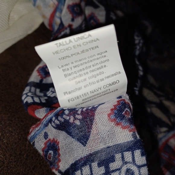 SCARFS BUNDLE, (3) - Picture 4 of 4